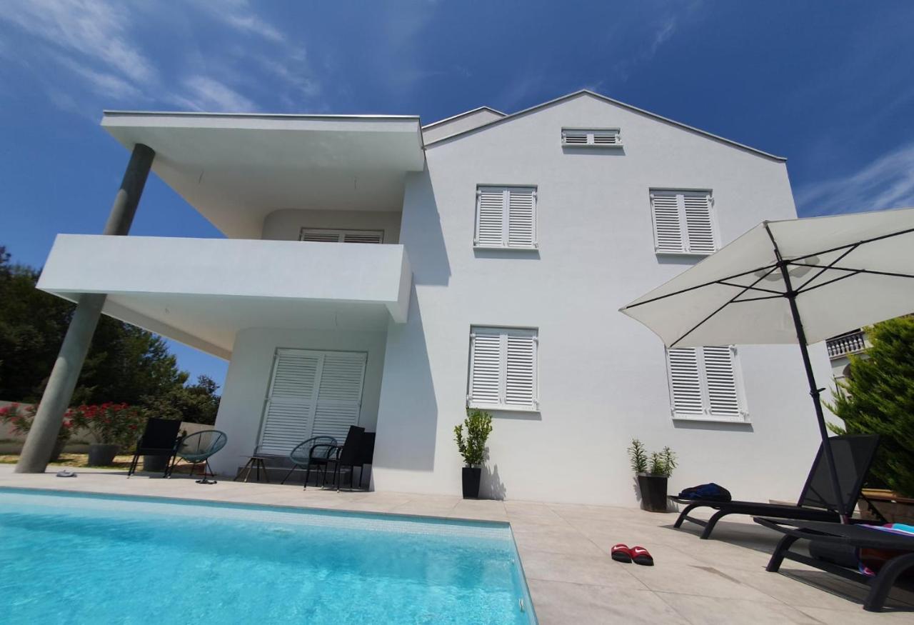 Apartament Haus Dalmatia With Heated Pool Bibinje Zewnętrze zdjęcie