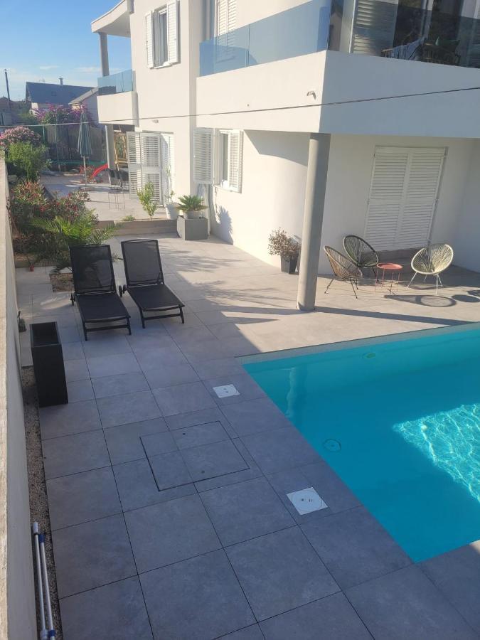 Apartament Haus Dalmatia With Heated Pool Bibinje Zewnętrze zdjęcie