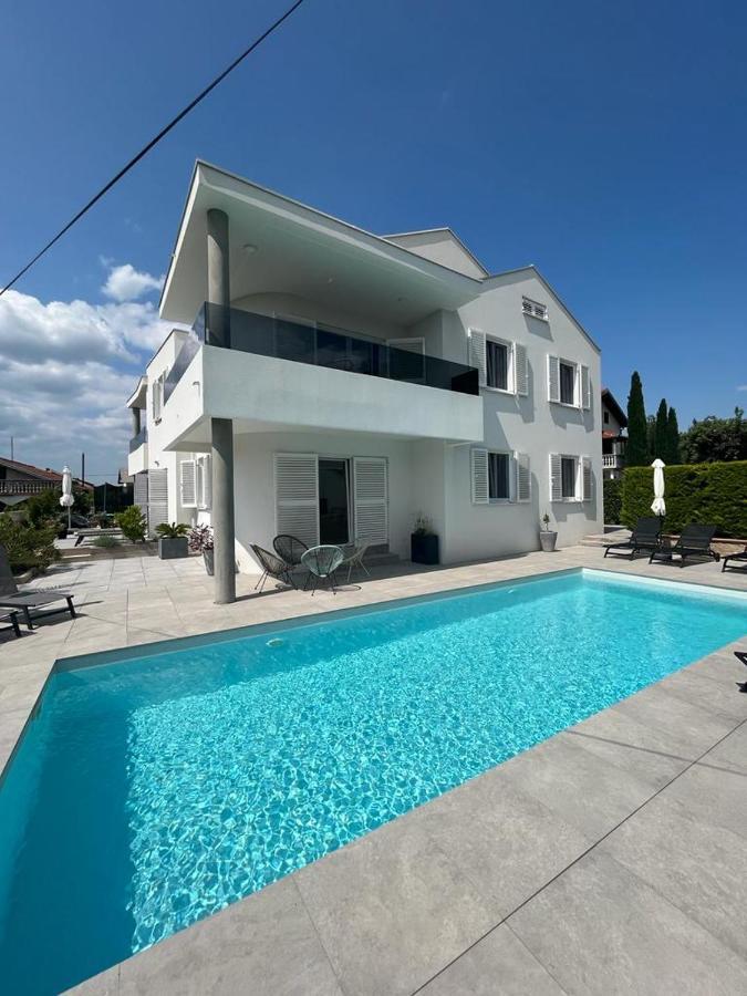 Apartament Haus Dalmatia With Heated Pool Bibinje Zewnętrze zdjęcie
